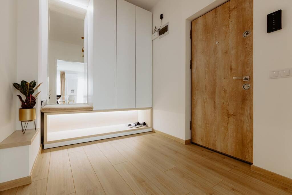 Nest Inn Oasis Residence Nagybánya Kültér fotó